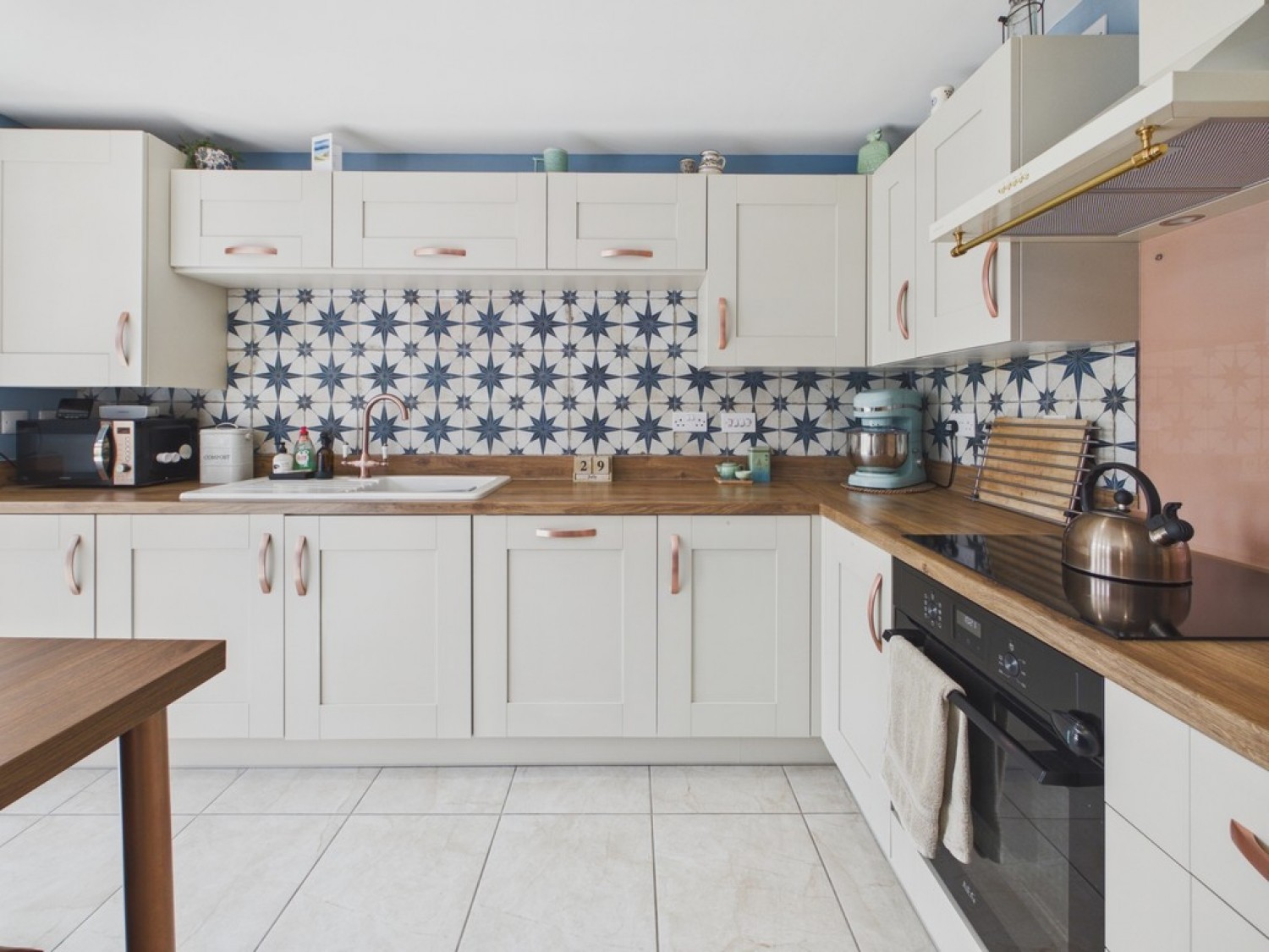4 bedroom House for Sale Emes Road, Wingerworth