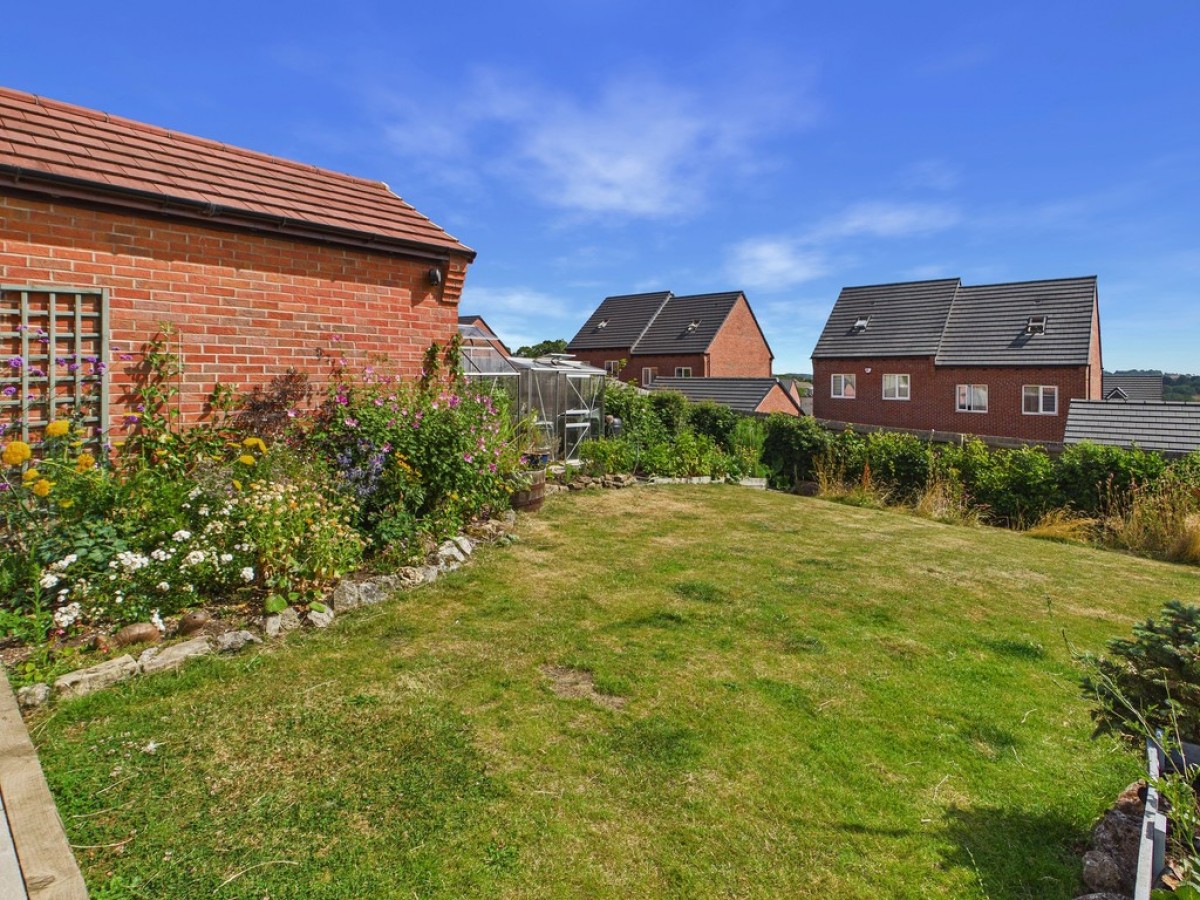 Emes Road, Wingerworth
