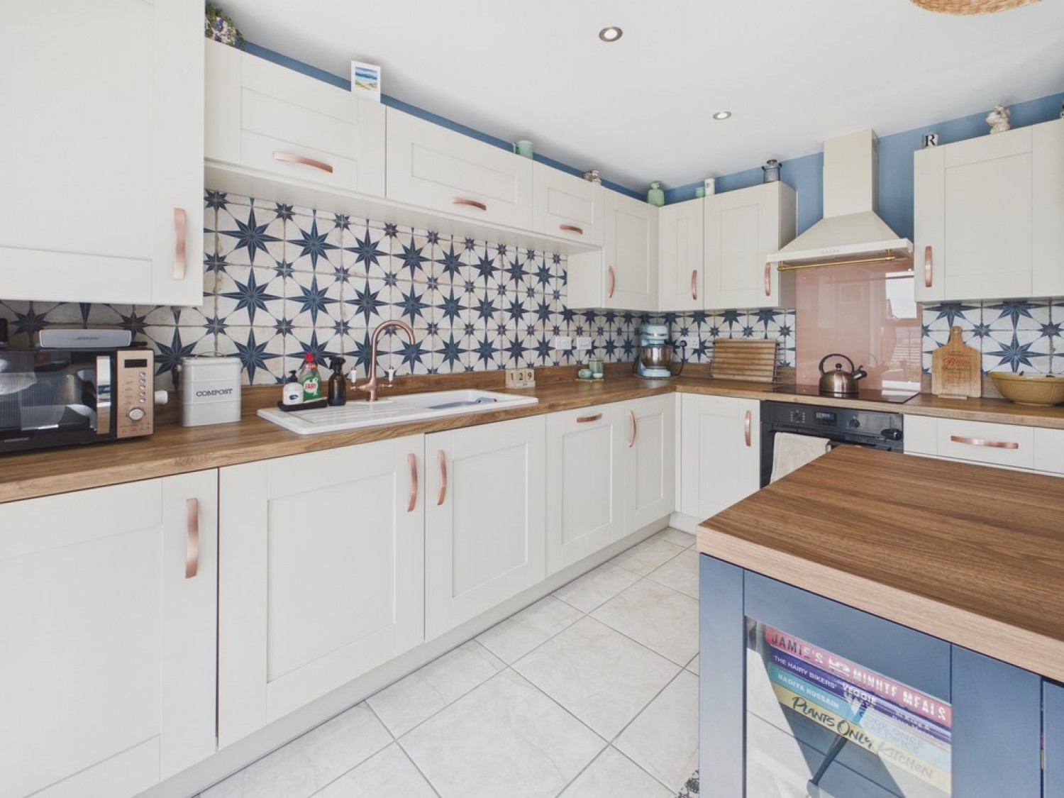4 bedroom House for Sale Emes Road, Wingerworth