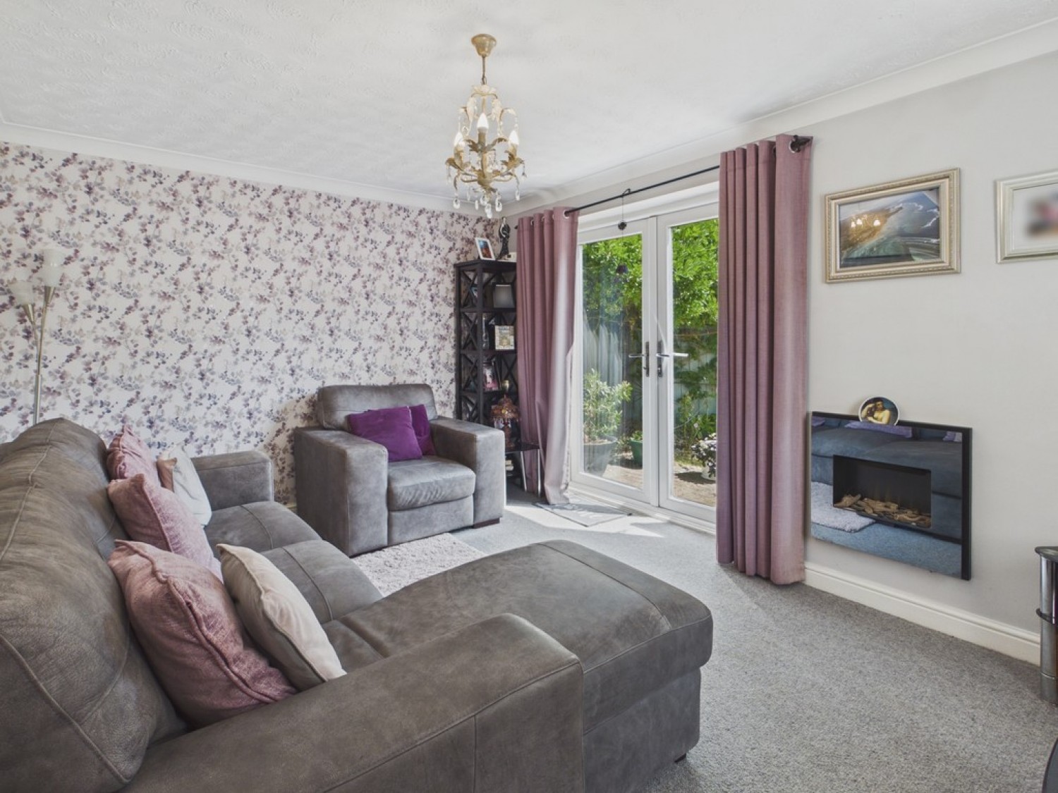 3 bedroom House for Sale Old House Road, Newbold