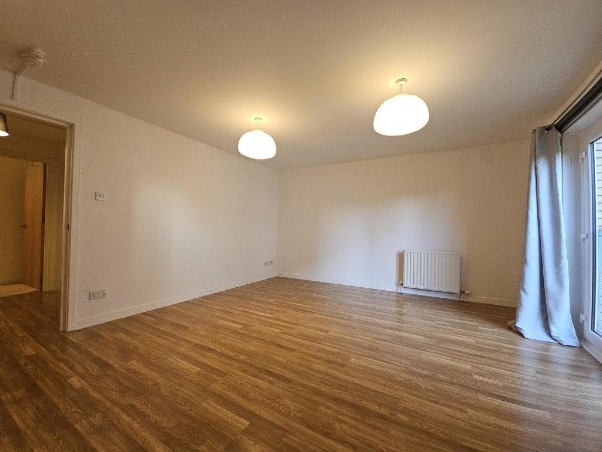 Gartferry Court, Racecourse Road