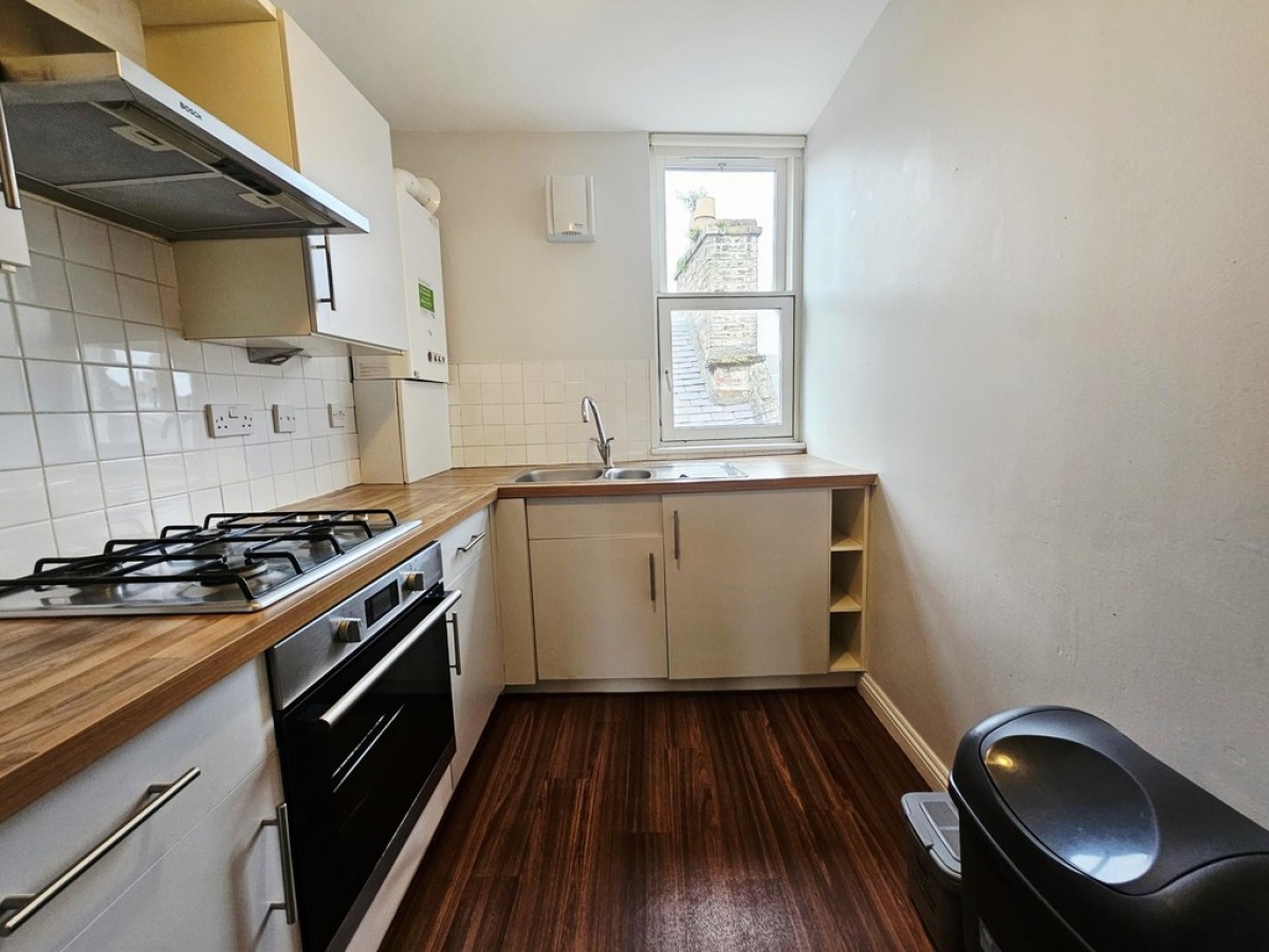 AYR - Academy Street
