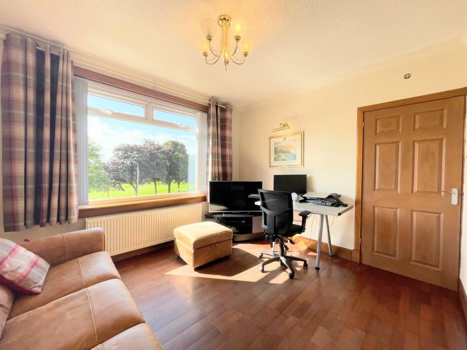 35 Glebe Crescent, Maybole. KA19 7HZ