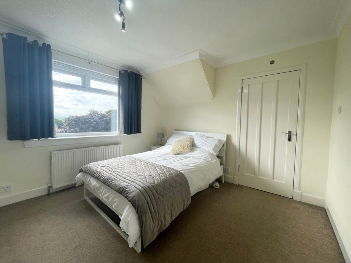 35 Glebe Crescent, Maybole. KA19 7HZ