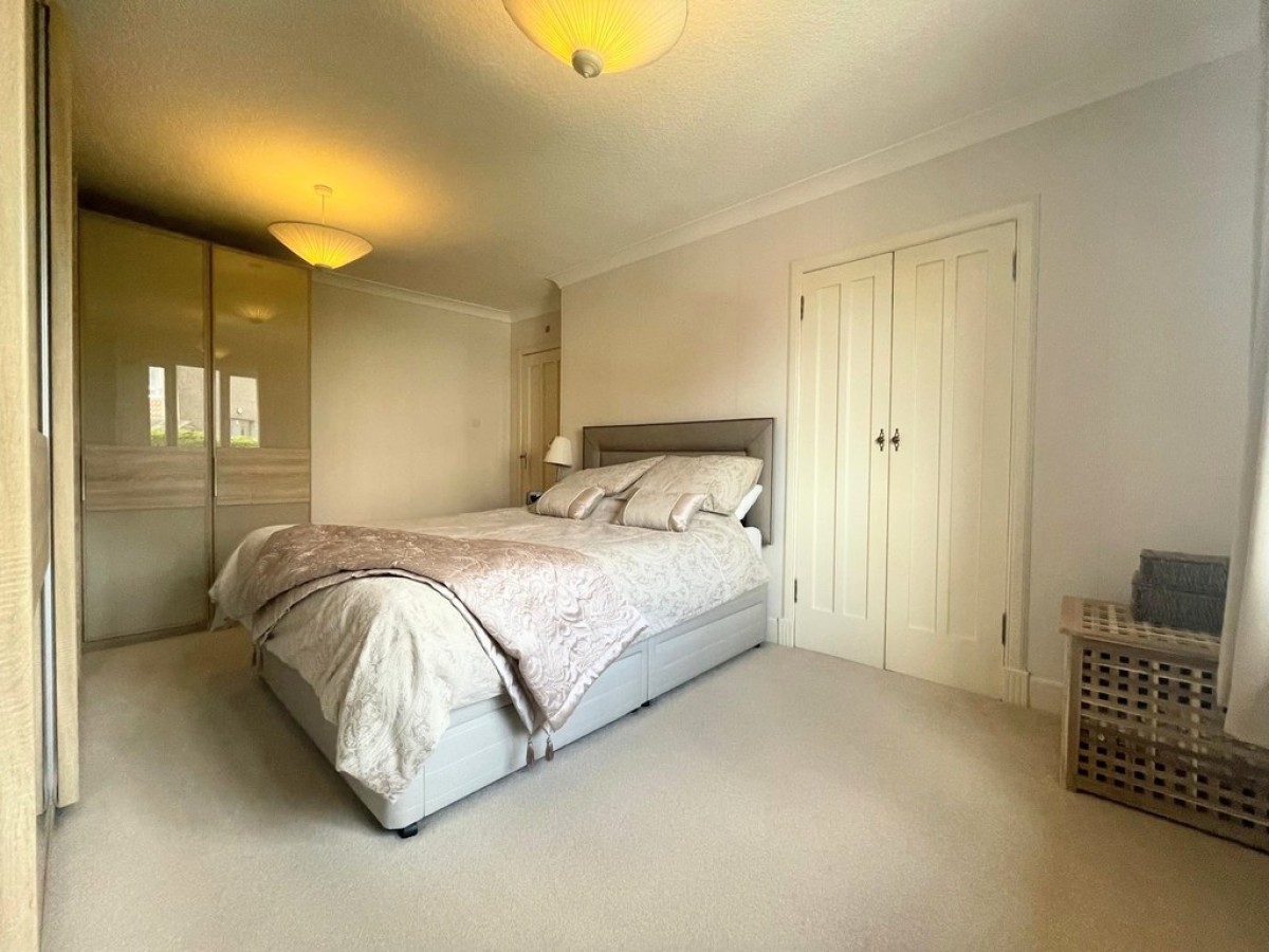 35 Glebe Crescent, Maybole. KA19 7HZ