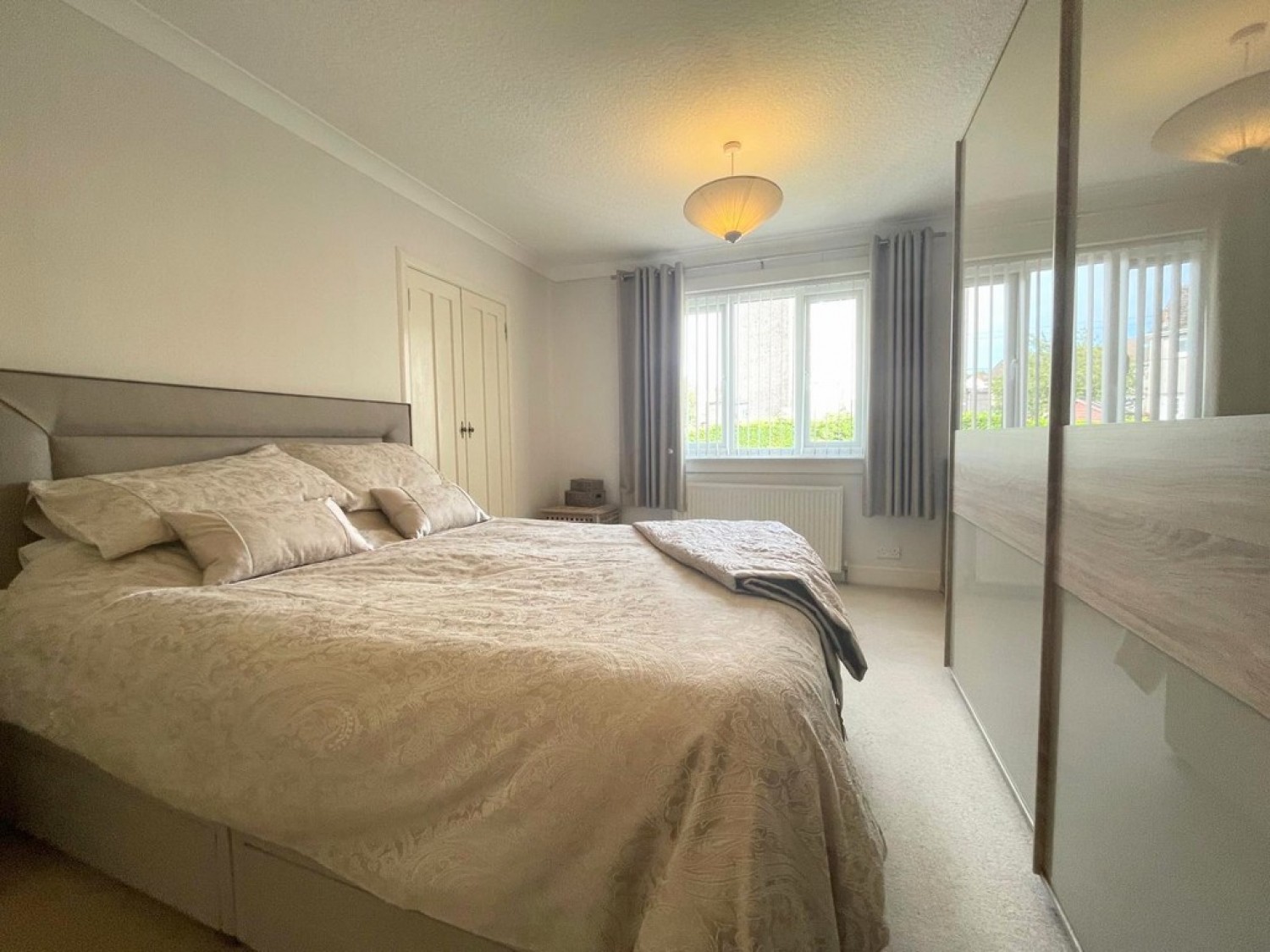 35 Glebe Crescent, Maybole. KA19 7HZ