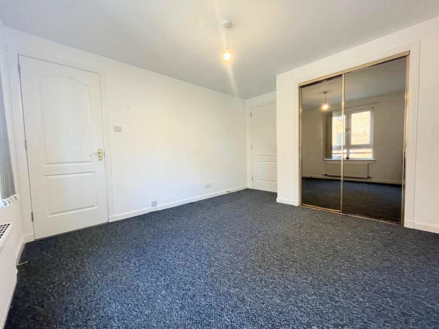1B Halls Vennal, Ayr, KA8 8DE