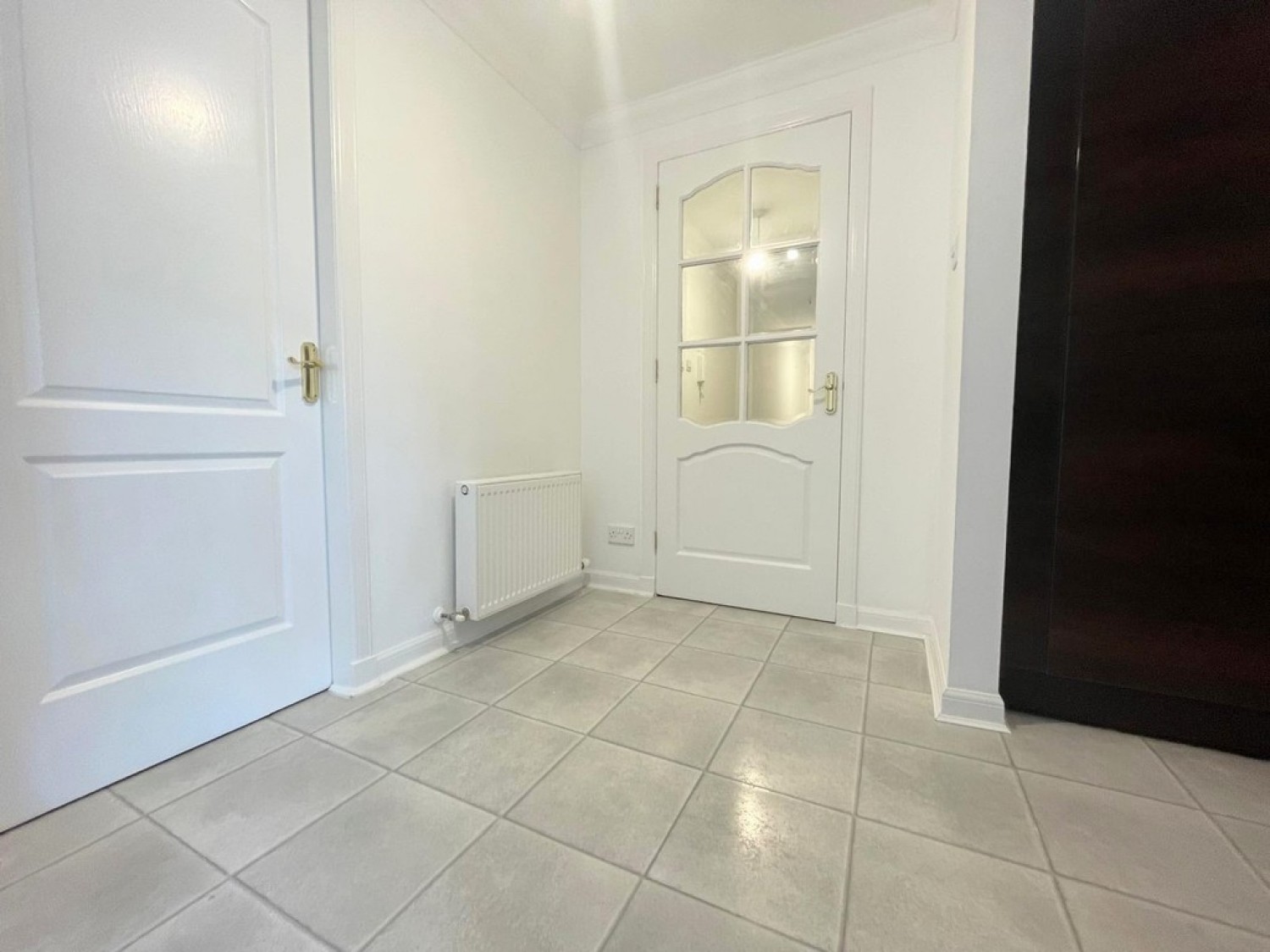 1B Halls Vennal, Ayr, KA8 8DE