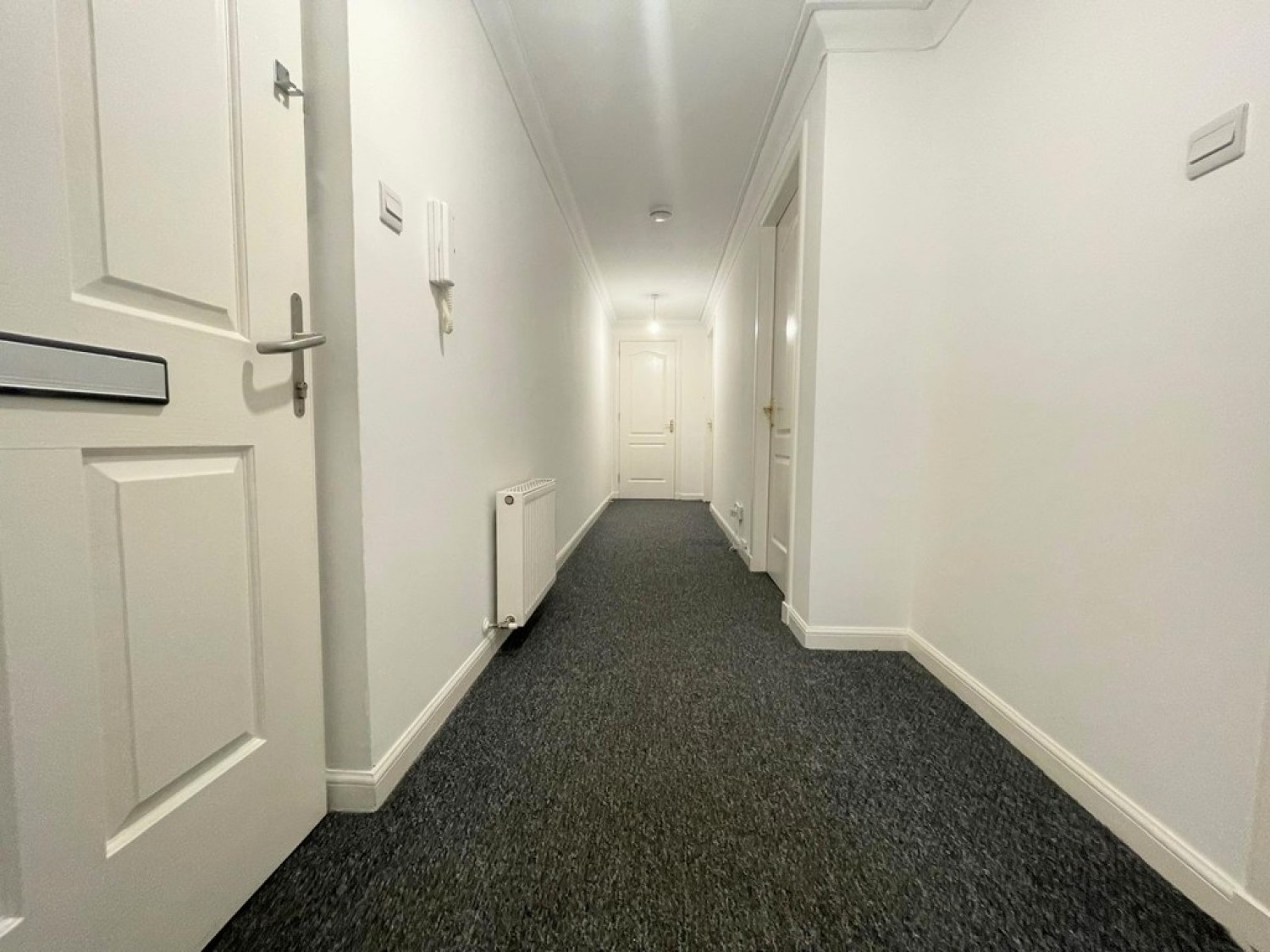 1B Halls Vennal, Ayr, KA8 8DE