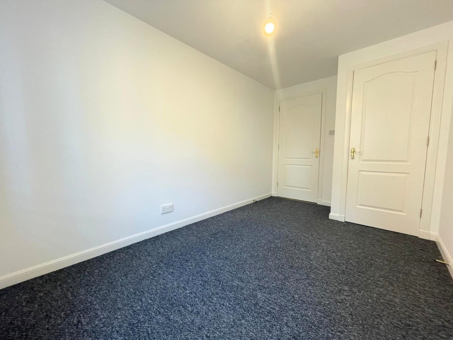 1B Halls Vennal, Ayr, KA8 8DE