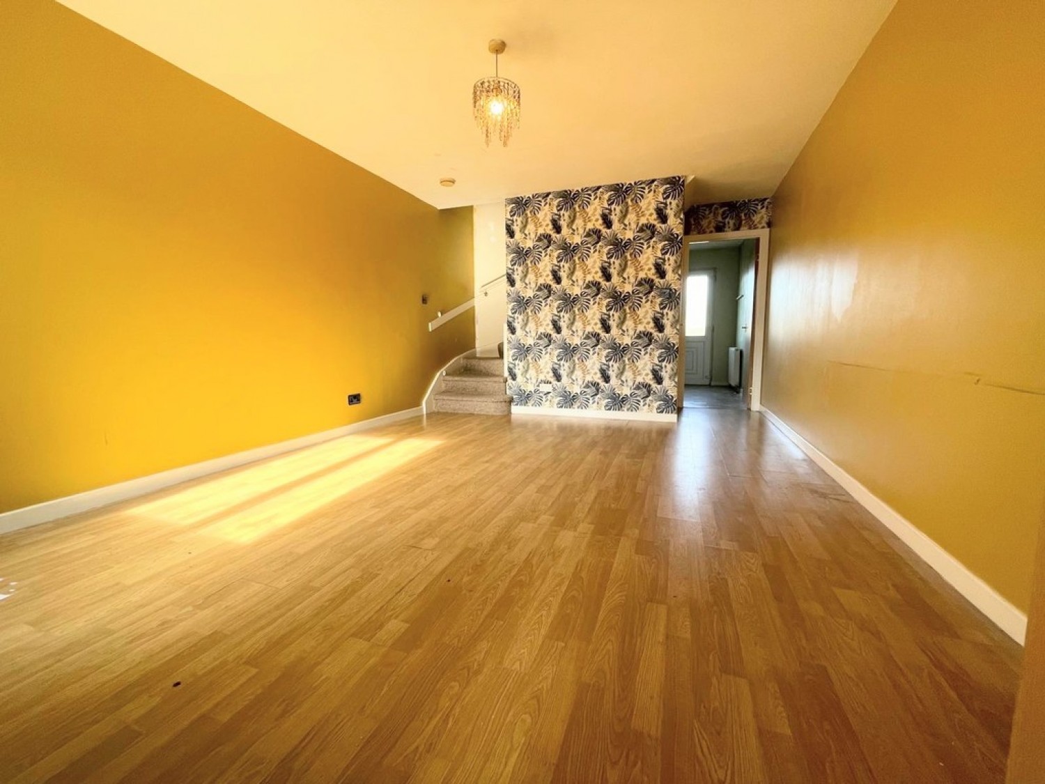 16 Hillside, Catrine, East Ayrshire, KA5 6QE