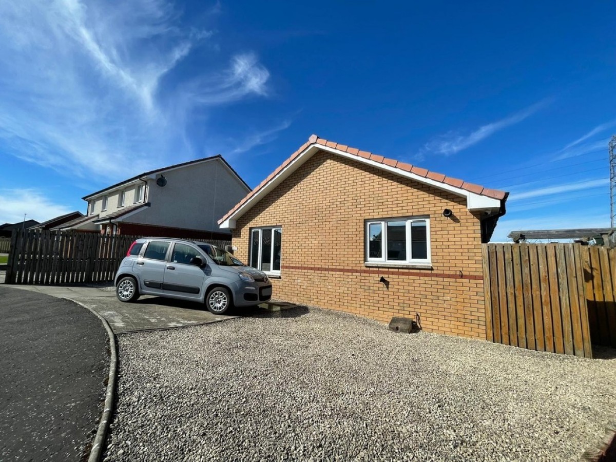 Pawprints, Robert Burns Avenue, Drongan, Ayr, KA6 7DZ