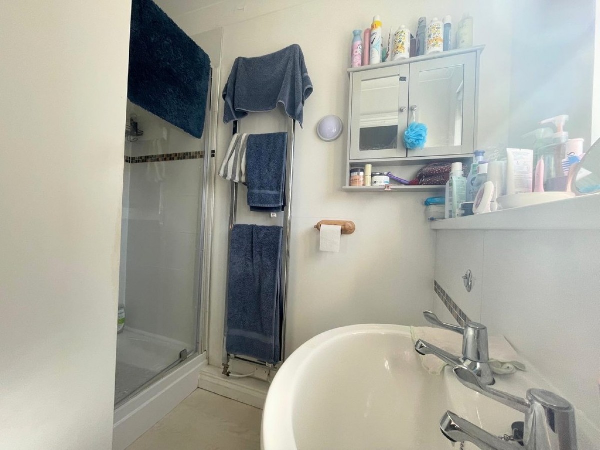 Pawprints, Robert Burns Avenue, Drongan, Ayr, KA6 7DZ