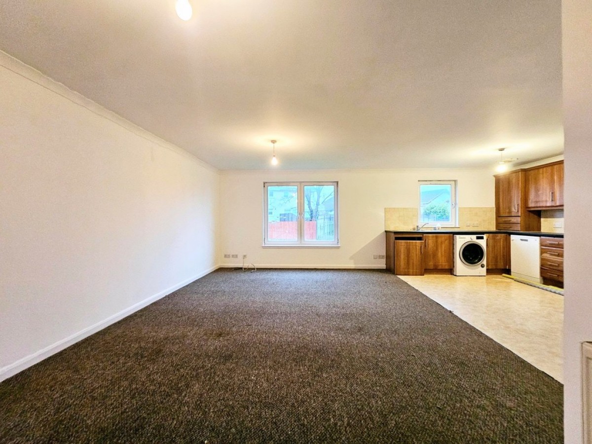 24 Cocklebie Road, Stewarton, Kilmarnock, KA3 3AR