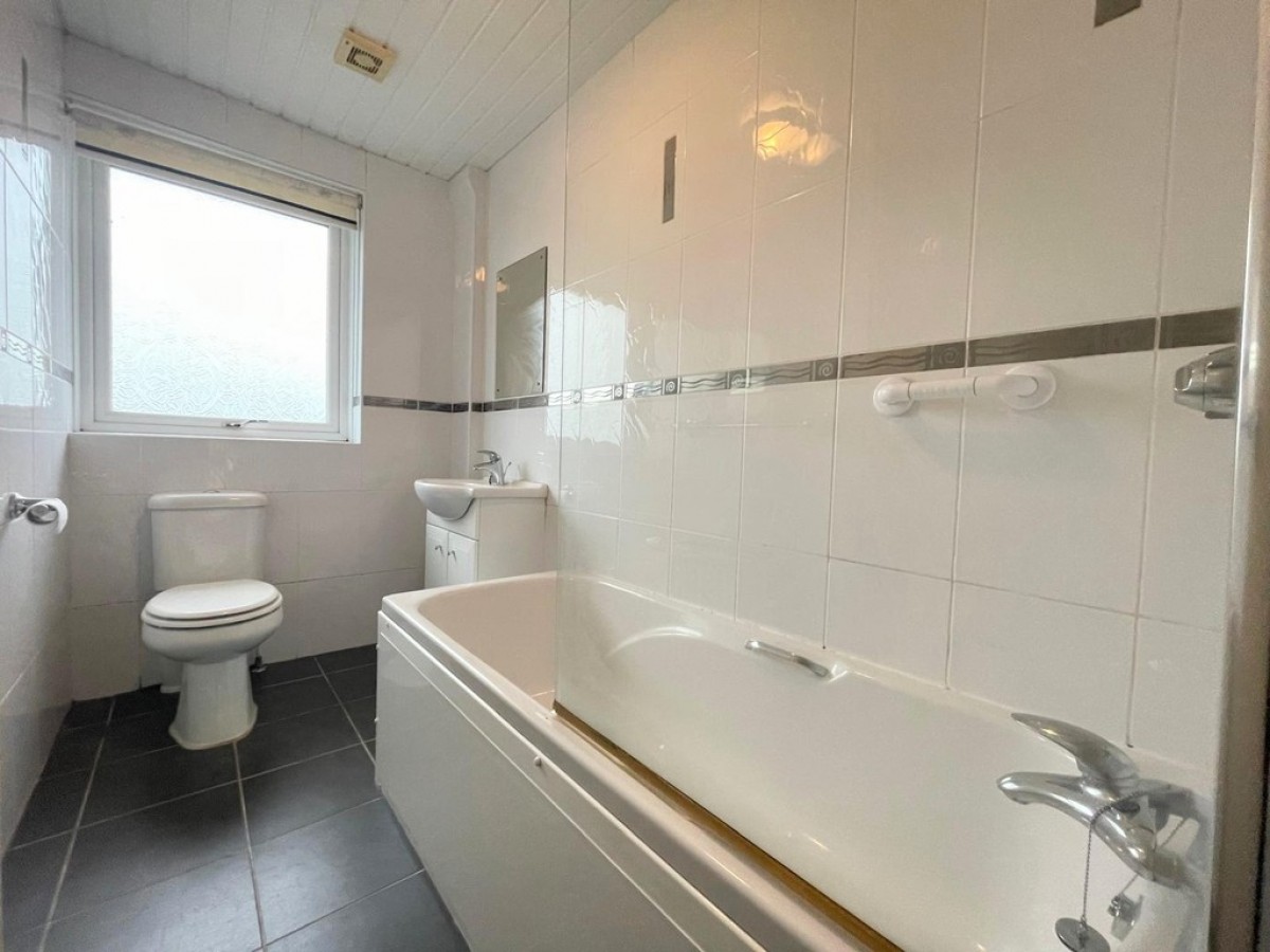 9 Lorne Terrace, Coylton, Ayr, KA6 6JX