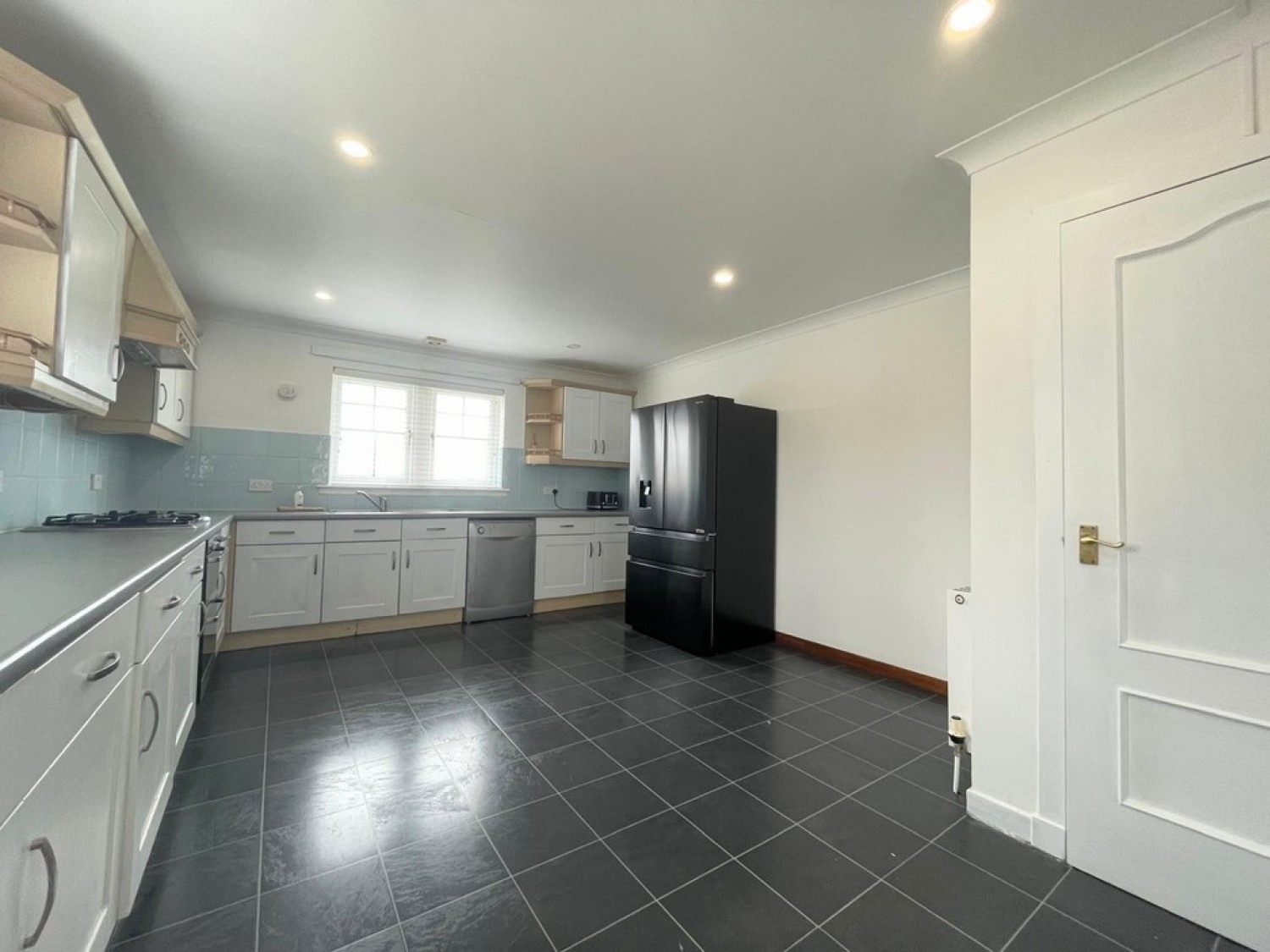 2 Highfield Place, Ochiltree, KA18 2AT