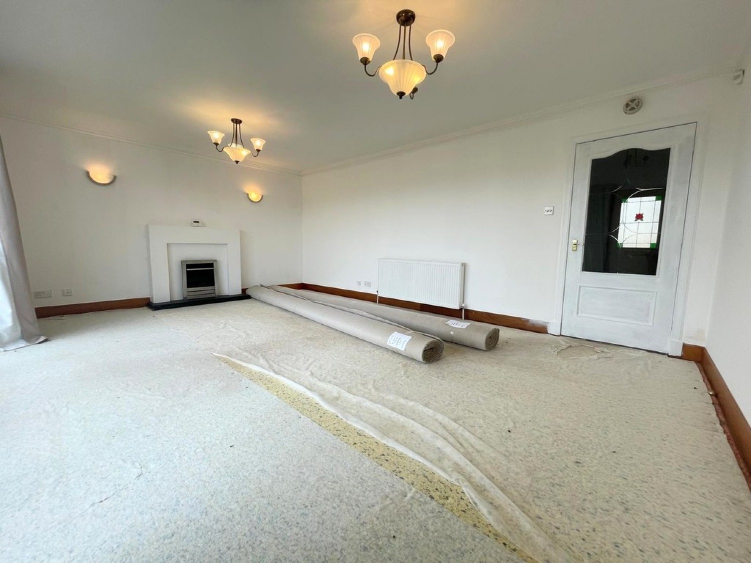2 Highfield Place, Ochiltree, KA18 2AT