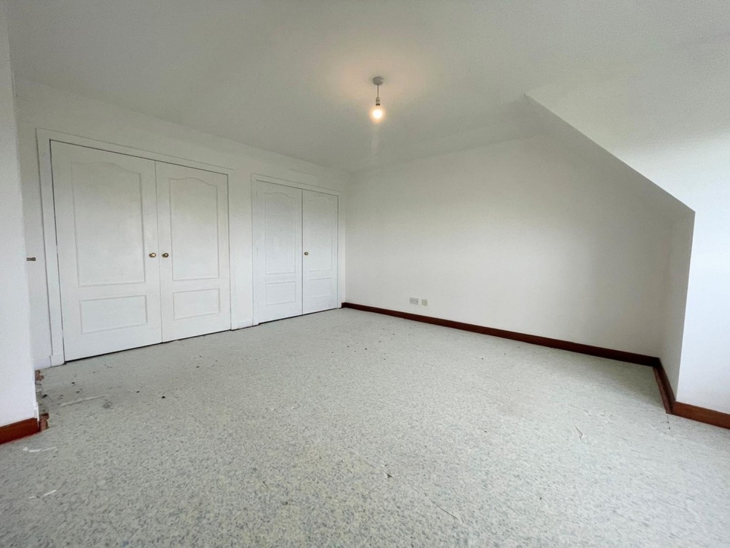 2 Highfield Place, Ochiltree, KA18 2AT