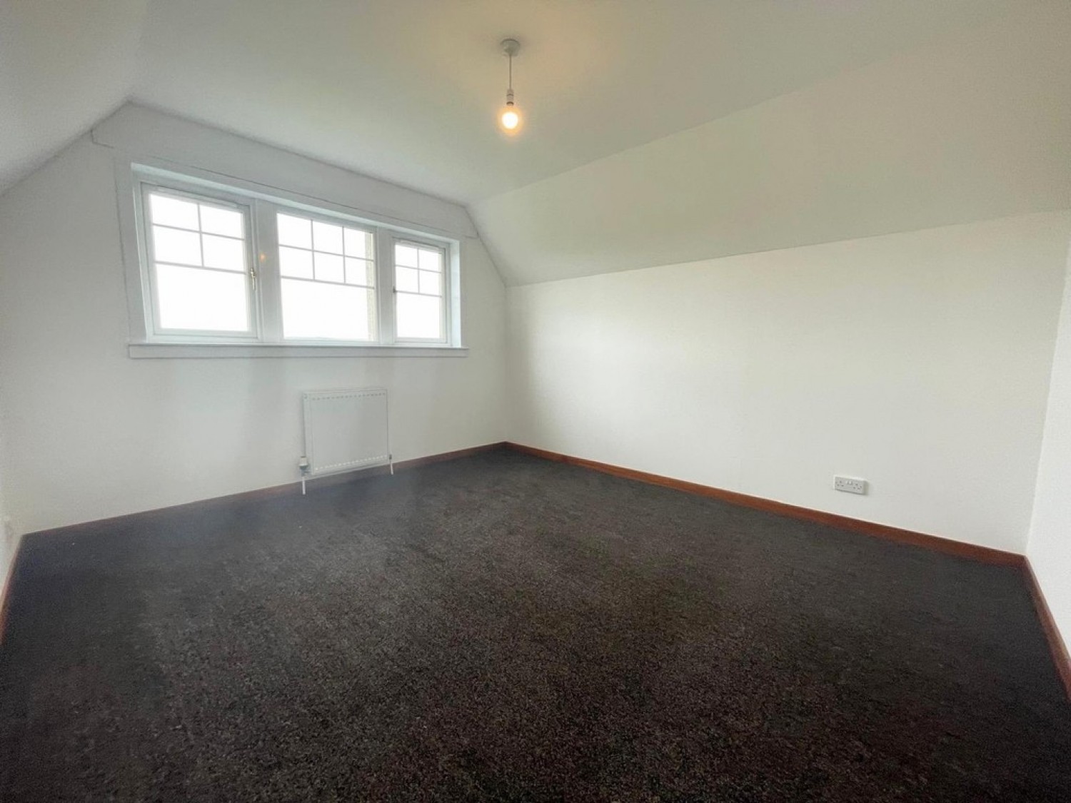 2 Highfield Place, Ochiltree, KA18 2AT