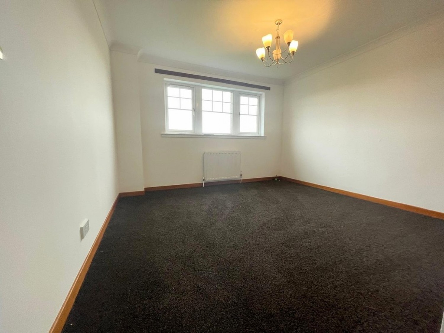 2 Highfield Place, Ochiltree, KA18 2AT