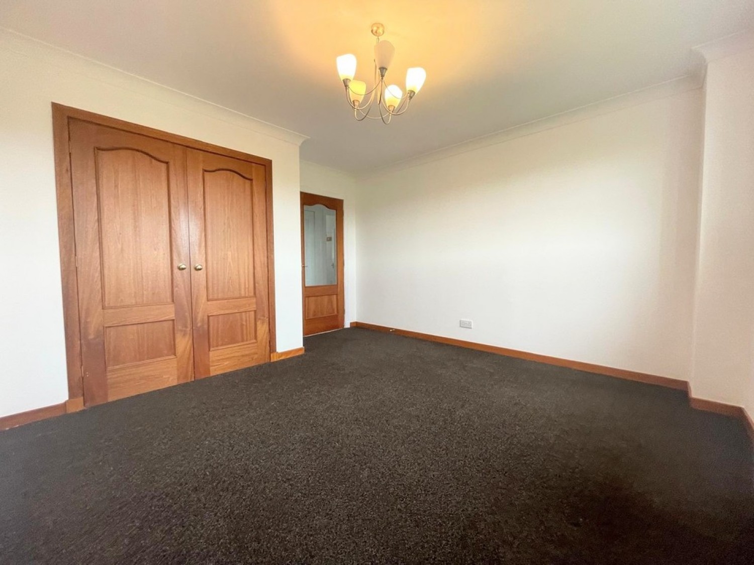 2 Highfield Place, Ochiltree, KA18 2AT