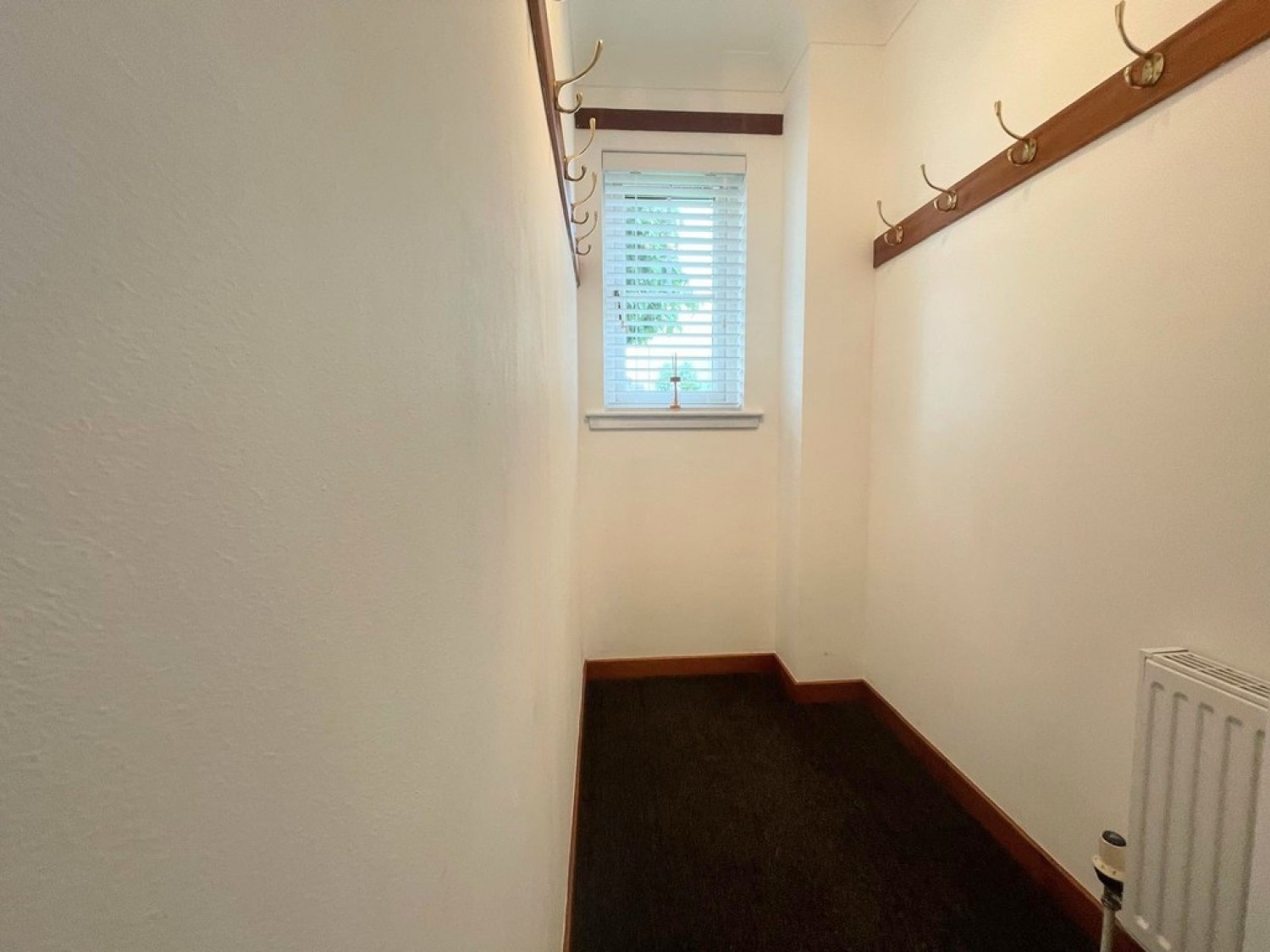 2 Highfield Place, Ochiltree, KA18 2AT