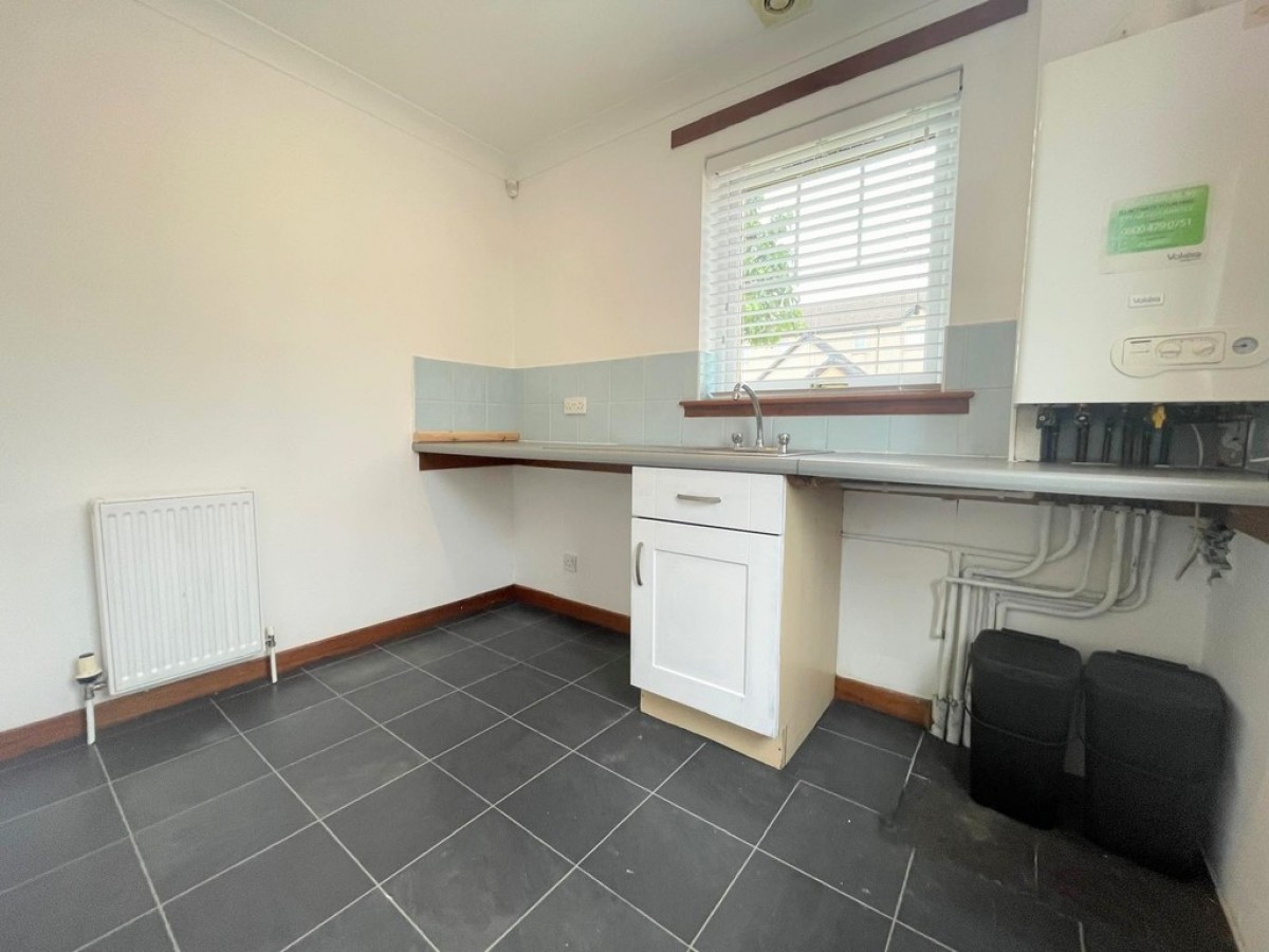 2 Highfield Place, Ochiltree, KA18 2AT
