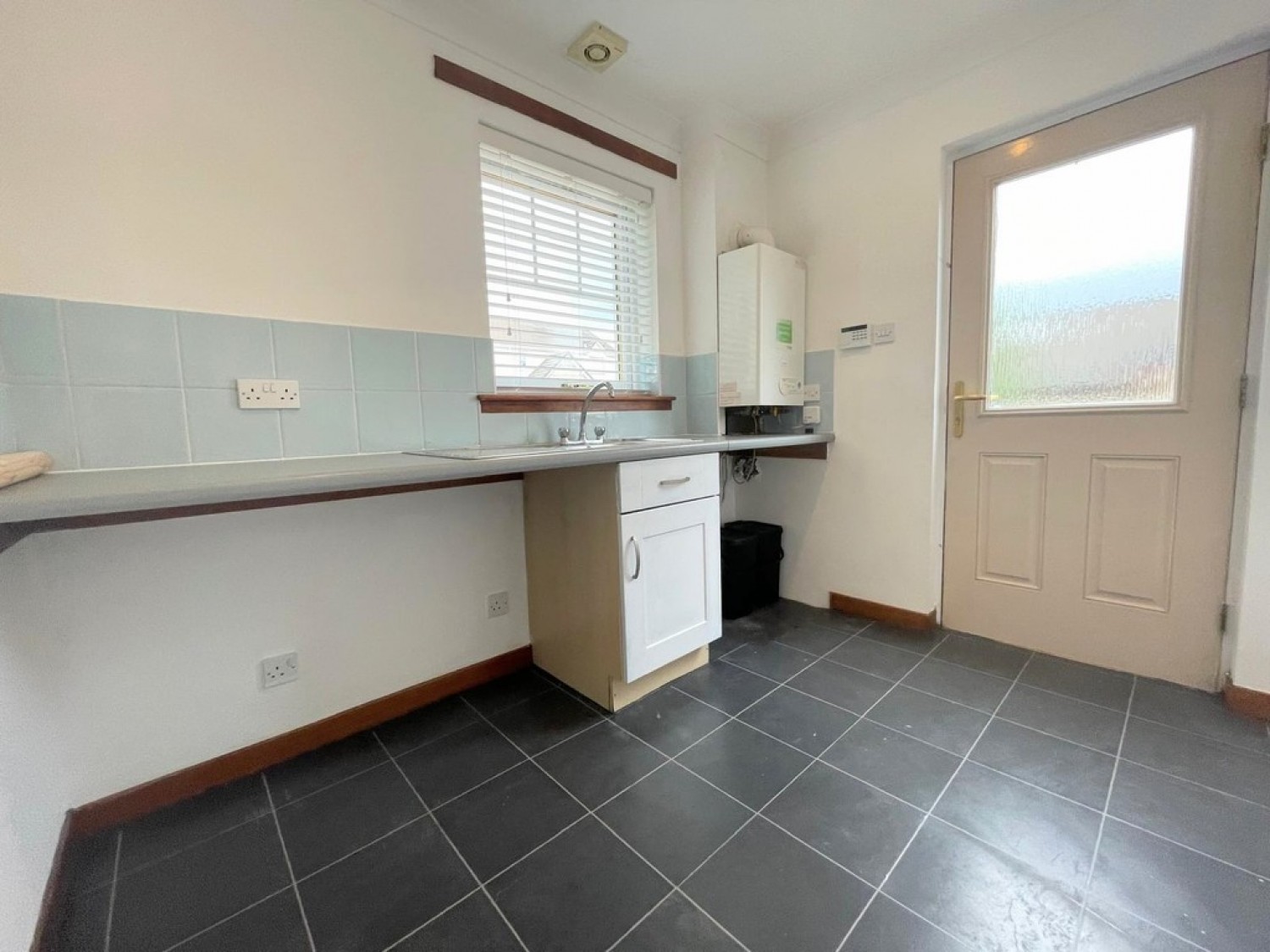 2 Highfield Place, Ochiltree, KA18 2AT