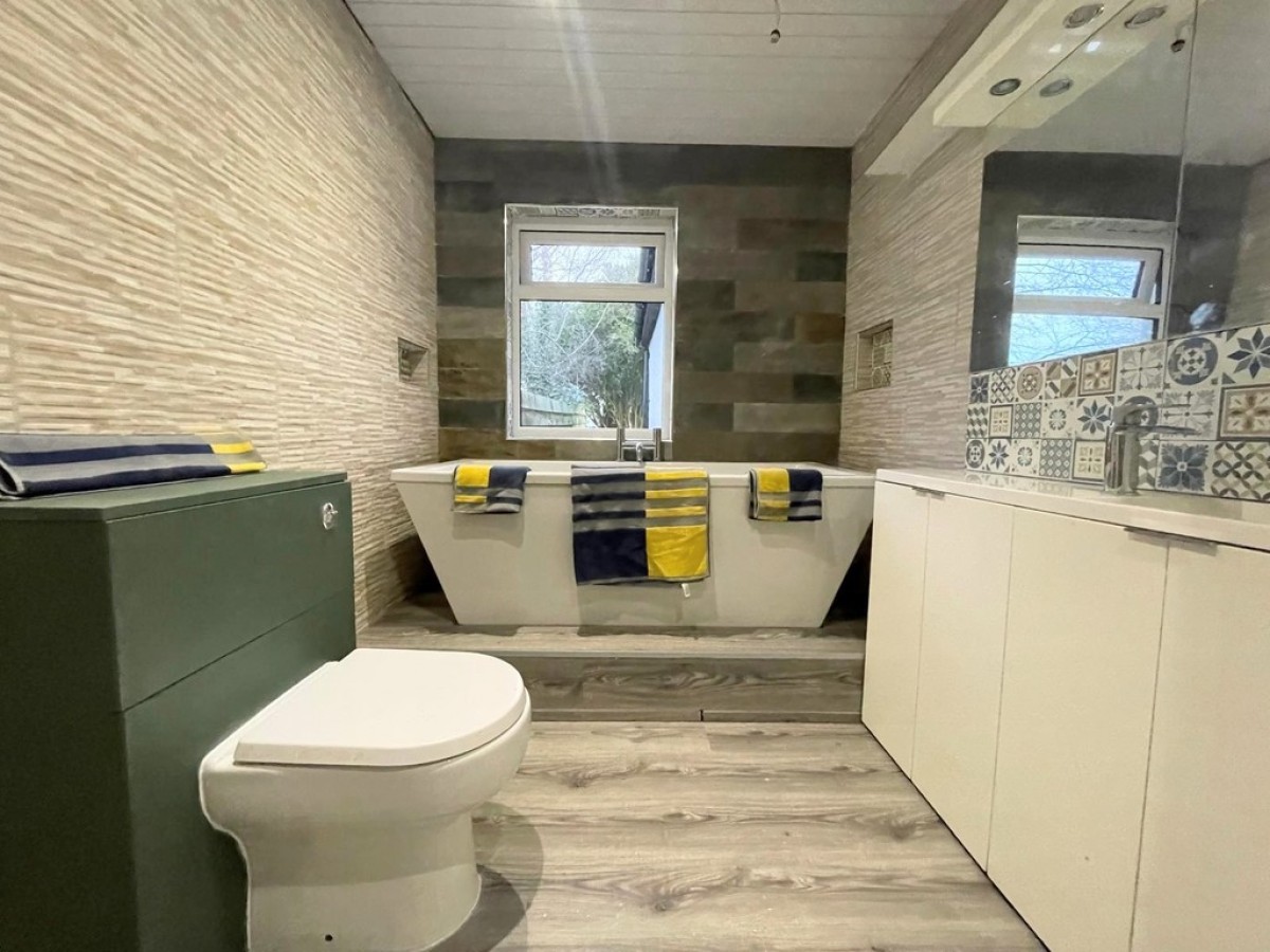 Doonbank Cottage,Cedar Terrace, Dalrymple, Ayr, KA6 6DT