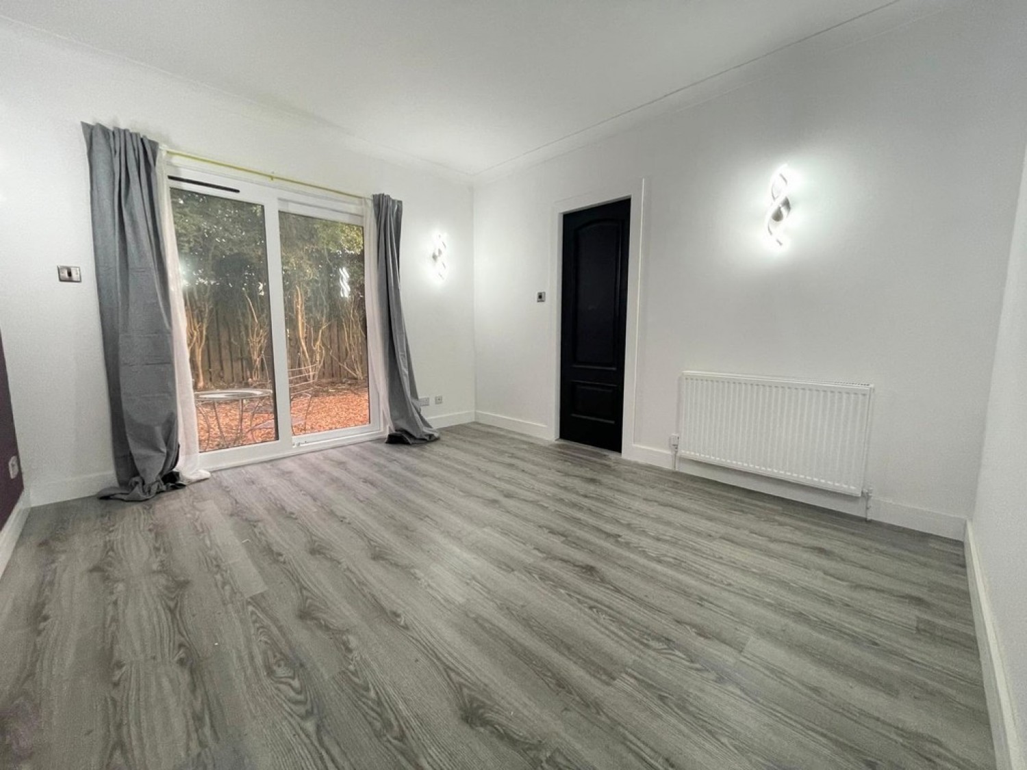 4 bedroom Bungalow in Doonbank Cottage,Cedar Terrace, Dalrymple, Ayr, KA6 6DT