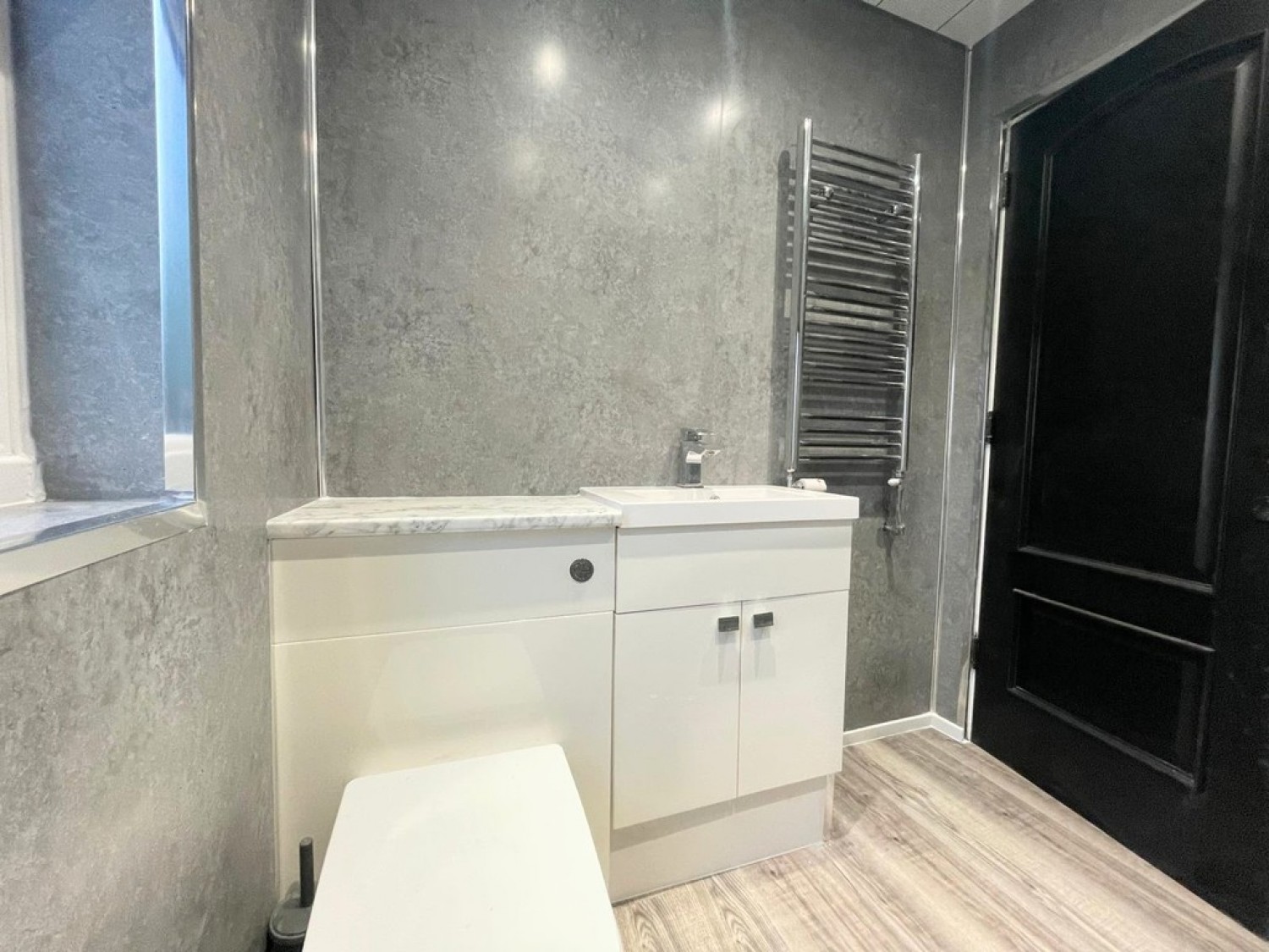 4 bedroom Bungalow in Doonbank Cottage,Cedar Terrace, Dalrymple, Ayr, KA6 6DT