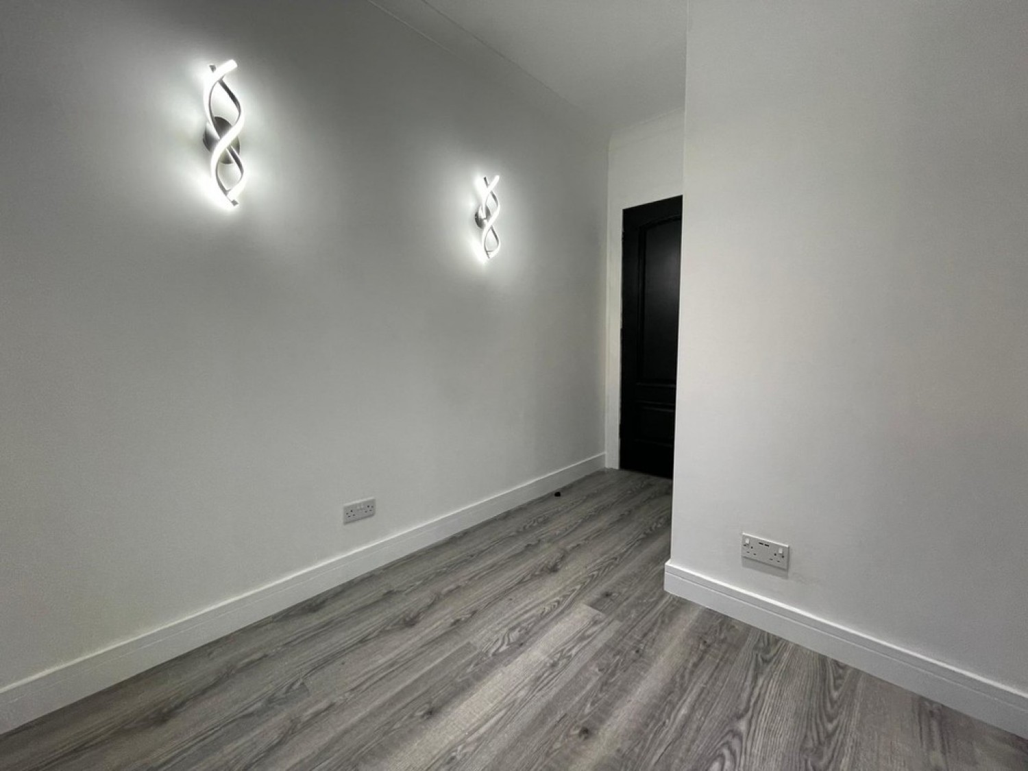 4 bedroom Bungalow in Doonbank Cottage,Cedar Terrace, Dalrymple, Ayr, KA6 6DT