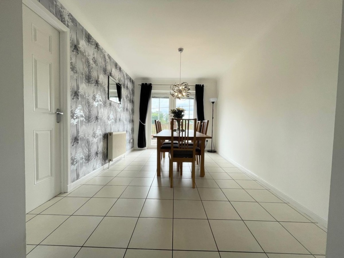 6 Wellington Gardens, Crookedholm, Kilmarnock, KA3 6NE