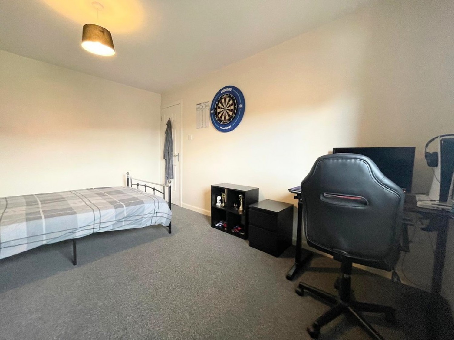 6 Wellington Gardens, Crookedholm, Kilmarnock, KA3 6NE