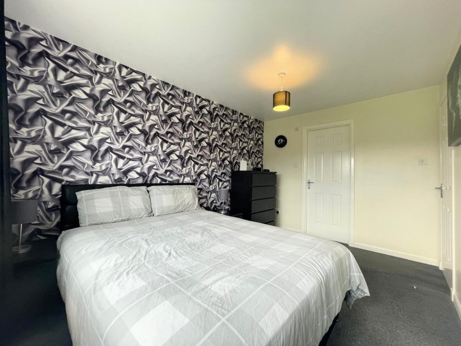 6 Wellington Gardens, Crookedholm, Kilmarnock, KA3 6NE