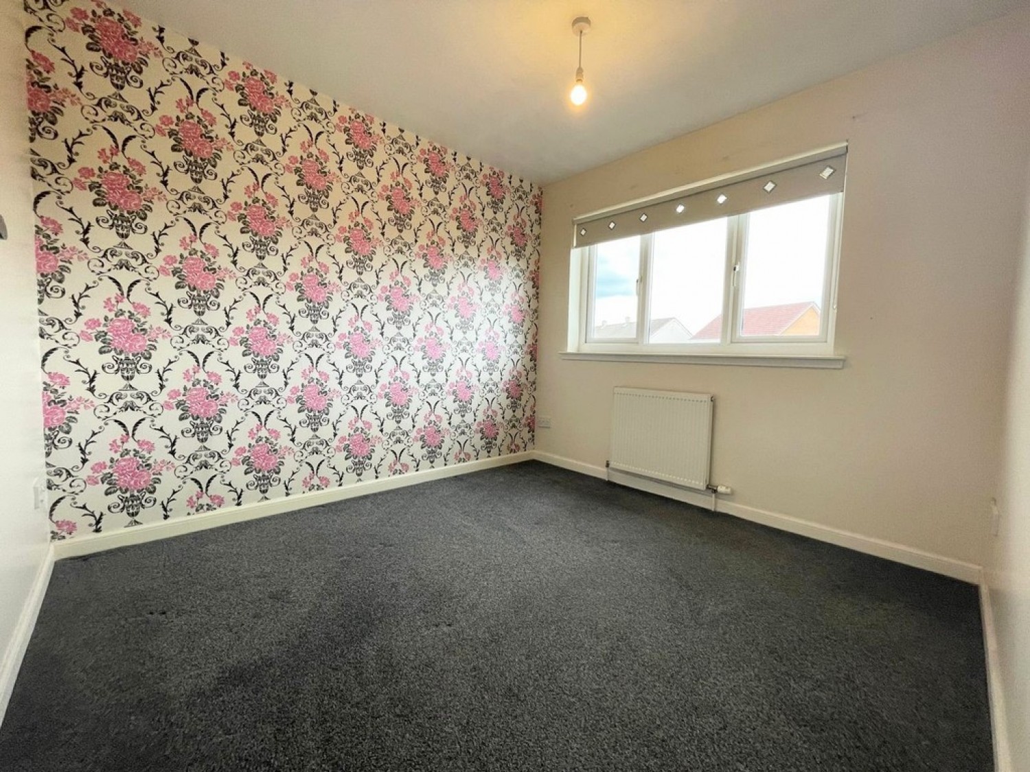 6 Wellington Gardens, Crookedholm, Kilmarnock, KA3 6NE