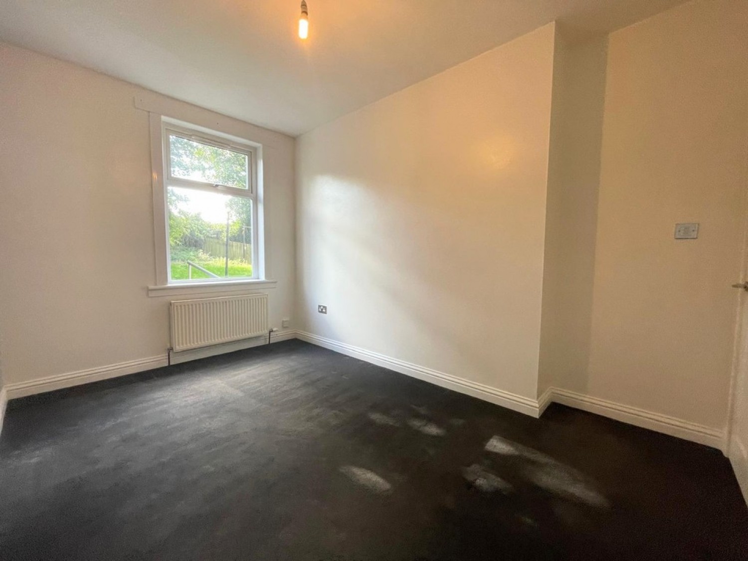 6 Kirkbride Crescent, Crosshill, Maybole, South Ayrshire, KA19 7RQ