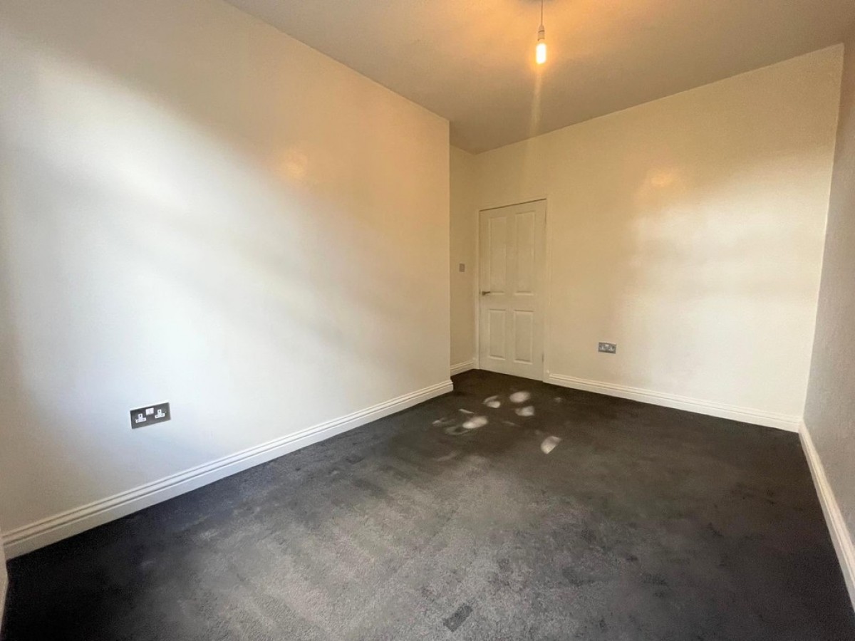 6 Kirkbride Crescent, Crosshill, Maybole, South Ayrshire, KA19 7RQ