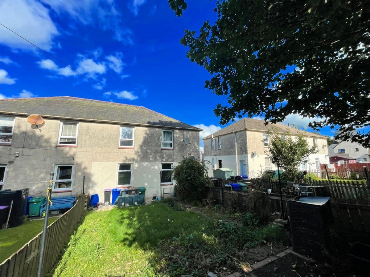 6 Kirkbride Crescent, Crosshill, Maybole, South Ayrshire, KA19 7RQ