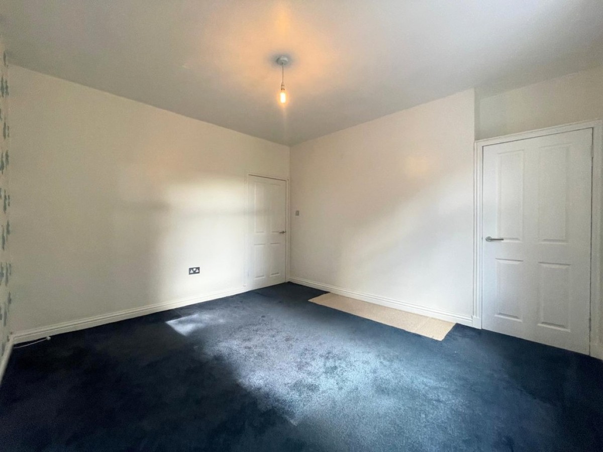 6 Kirkbride Crescent, Crosshill, Maybole, South Ayrshire, KA19 7RQ