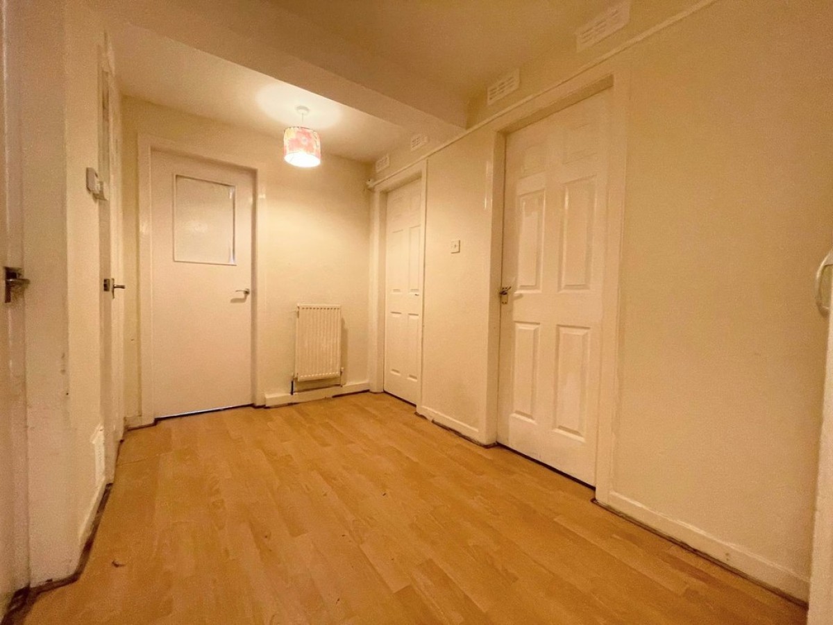 36 Russell Drive, Ayr, KA8 8JJ