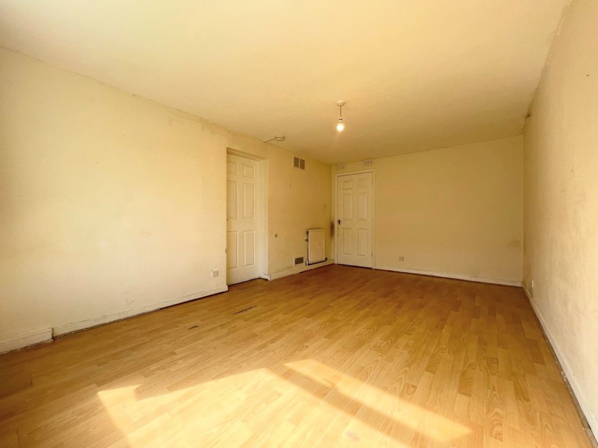 36 Russell Drive, Ayr, KA8 8JJ