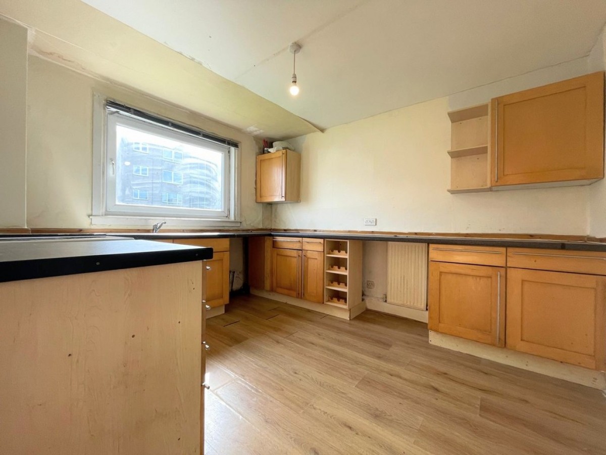 36 Russell Drive, Ayr, KA8 8JJ