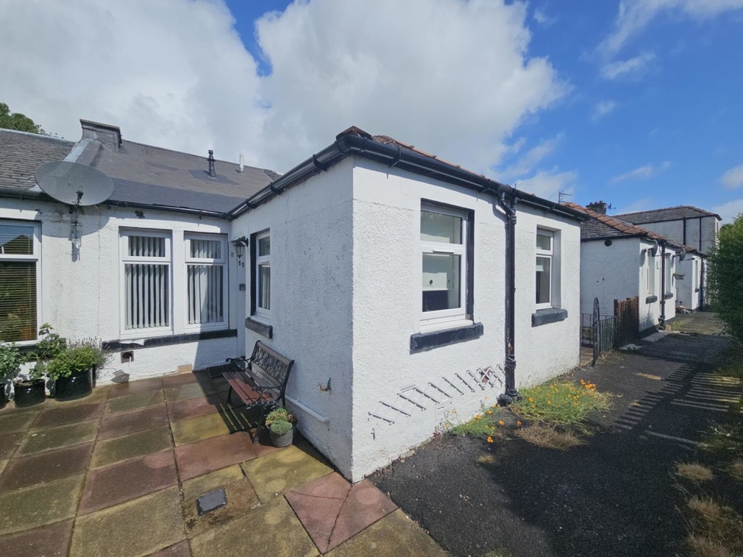 Millbank Row, Dreghorn