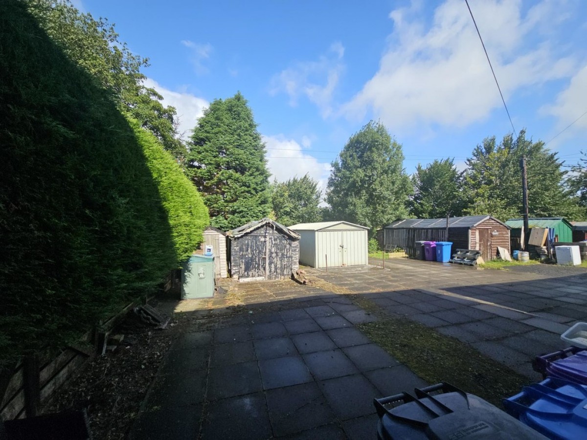 Millbank Row, Dreghorn