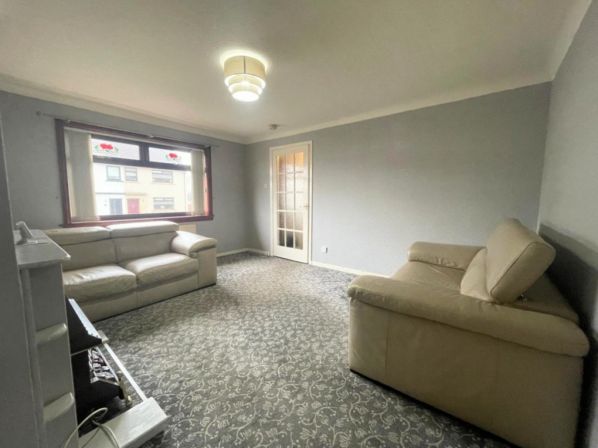 27 Glenramskill Avenue, Cumnock, KA18 1HU