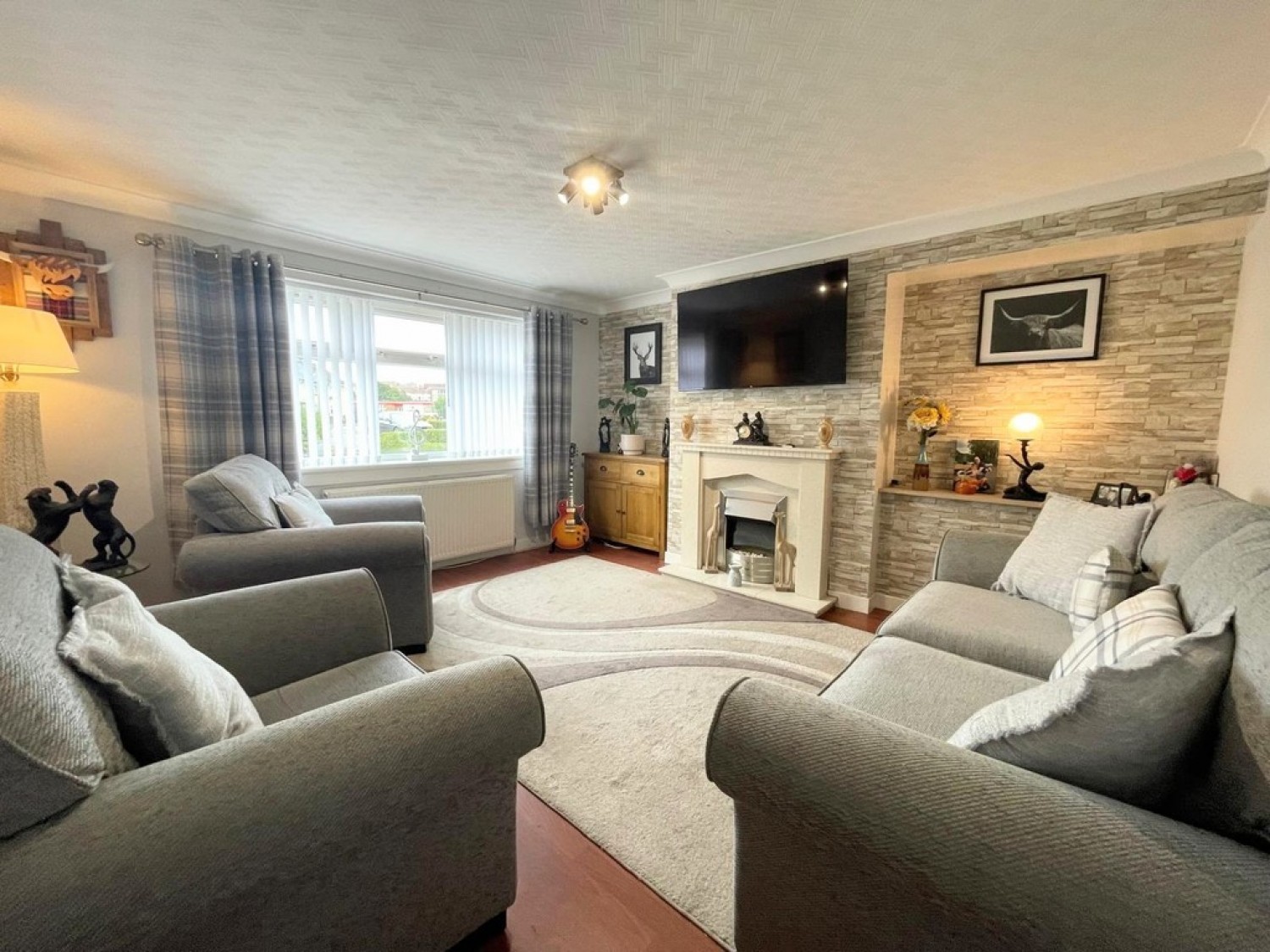 3 bedroom House for Sale 22 Trabboch Avenue, Drongan, Ayr, KA6 7DR