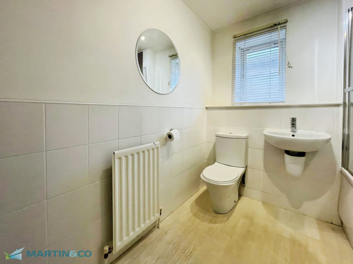 2 Donnini Court, South Beach Road, Ayr