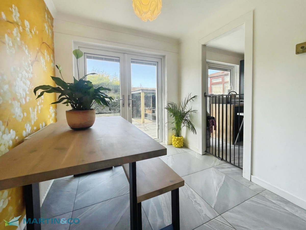 8 Southfield Avenue, Mauchline, KA5 6BZ