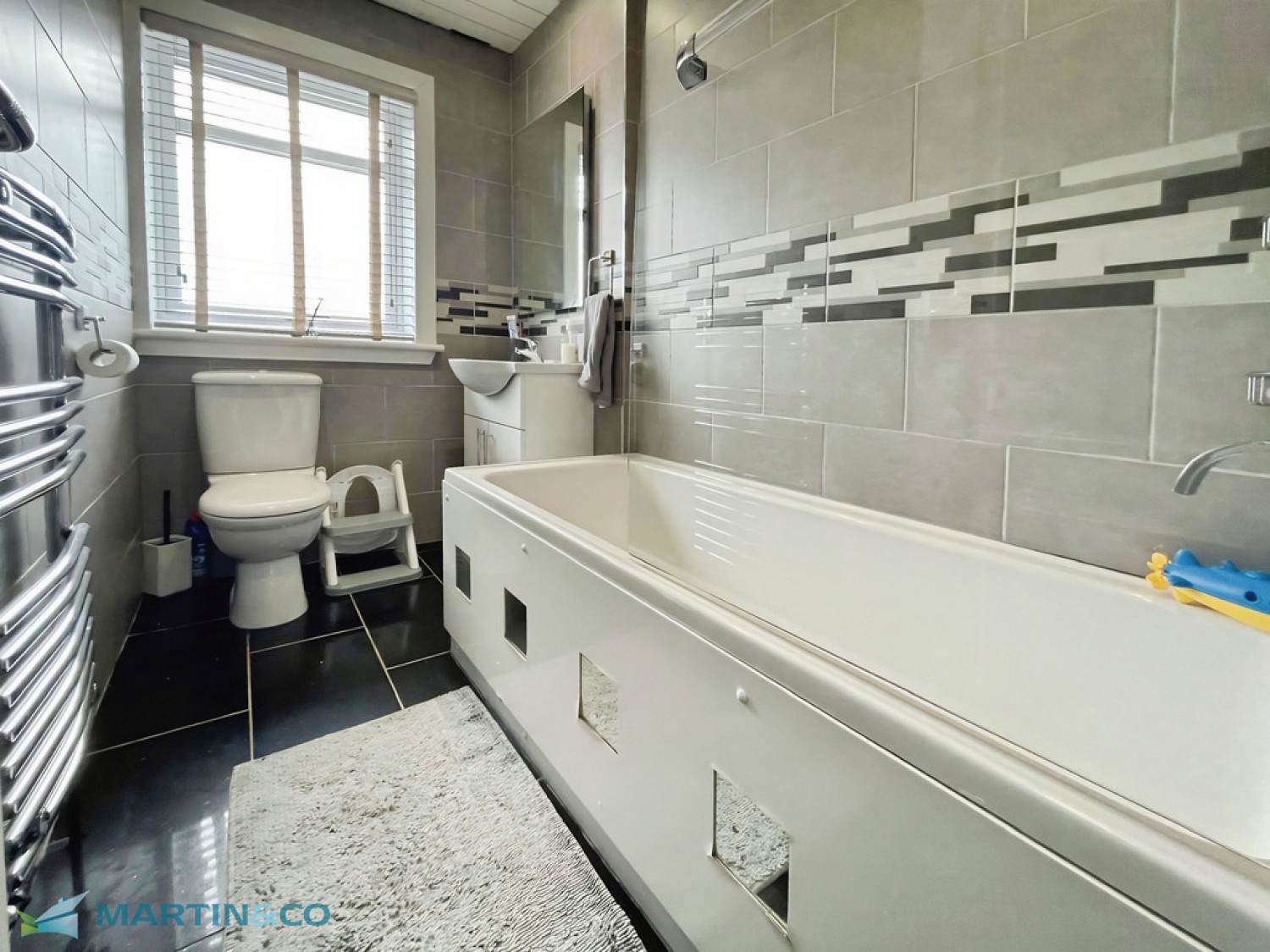 2 bedroom House for Sale 20 Mossgiel Avenue, Mauchline, Ayrshire, KA5 6BE